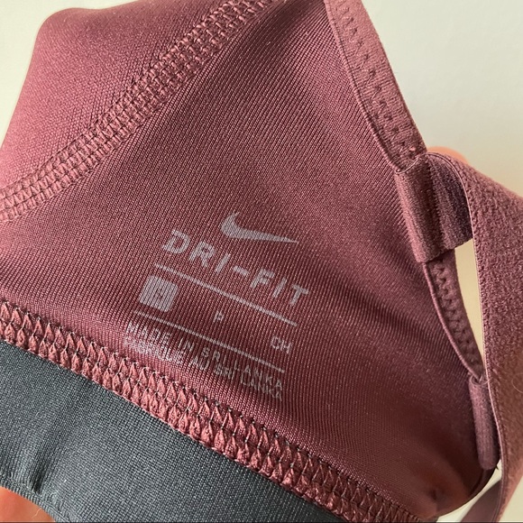 *sold depop* Nike Dri-Fit Impact maximum support compression sports bra - Picture 8 of 10